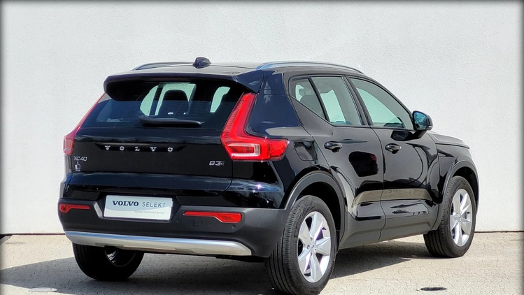 Volvo XC 40 cena 169555 przebieg: 31125, rok produkcji 2023 z Otmuchów małe 562